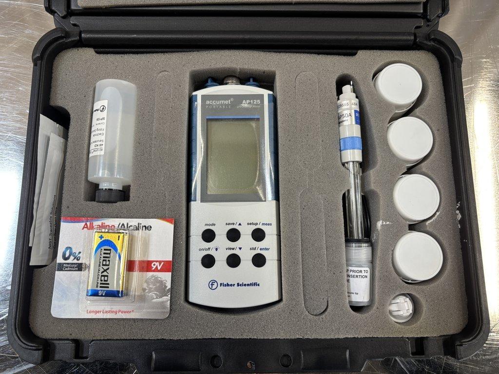Fisher Scientific AP125 Benchtop PH/ORP/Ion Concentration Meter