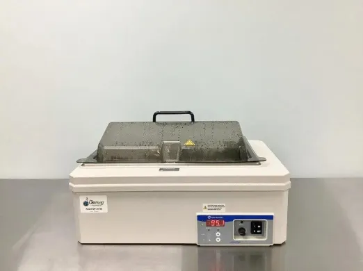Fisher Scientific Isotemp 220 Digital-Control Laboratory Water Bath, 20L Capacity