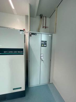 Asecos G-ULTIMATE-90 Gas Cylinder Cabinet-cover