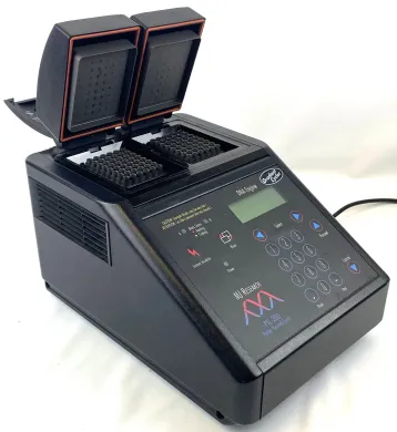 Bio-Rad PTC-200 Thermal Cycler with Interchangeable Alpha Unit Block Assembly