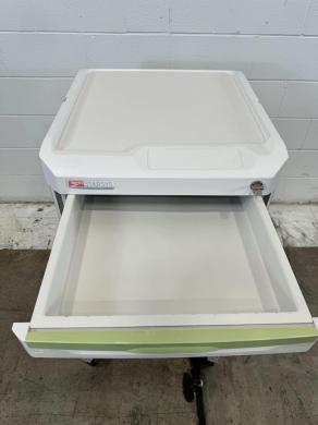 Metro Starsys Medical Surgery Cart with Microban Antimicrobial Protection-cover