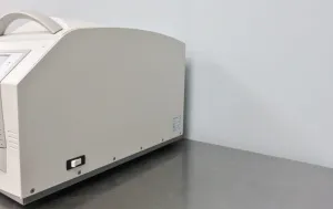 Qiagen Sigma 4-16 Programmable Digital Benchtop Centrifuge with Microplate Rotor, 3 of 11