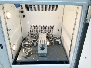 Eppendorf New Brunswick Innova 42R Refrigerated Incubator Shaker for Temperature-Controlled Cell Culture, 7 of 15