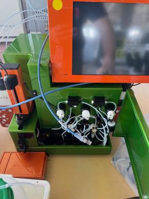 Miltenyi MACSQuant Analyzer 10 Multiparametric Flow Cytometer for Cell Analysis-cover