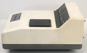Biochrom Novaspec II Visible Spectrophotometer (325–900 nm), 3 of 7