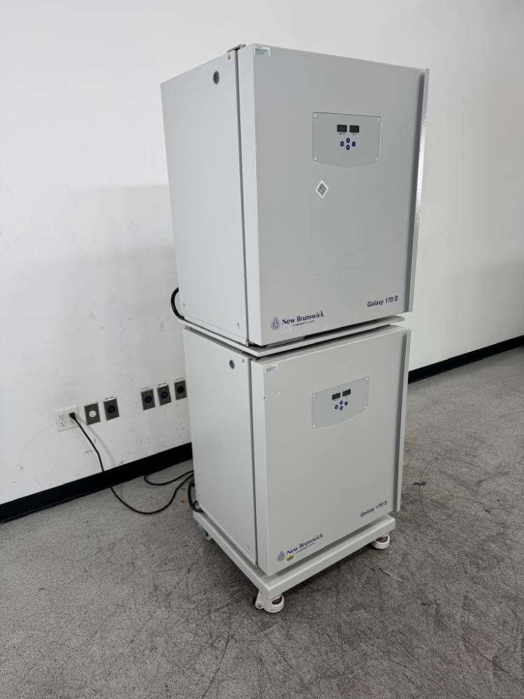 Eppendorf New Brunswick Galaxy 170 S Double Stack CO2 Incubator for Cell Culture