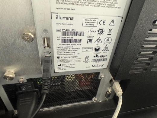 Illumina MiSeq Benchtop Gene Sequencer for Targeted and Small Genome Sequencing-cover