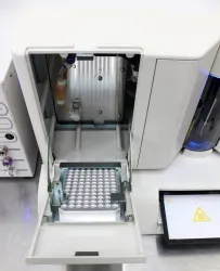Luminex 100/200 Multiplex Protein and RNA Analyzer with xMAP Technology, 3 of 12