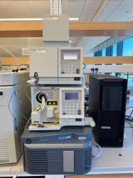 Waters PrepLC System w/ QDa Detector, 2 of 4