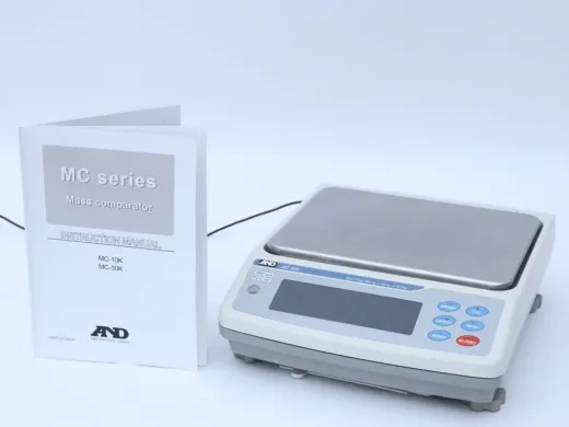 A&D MC-30K Series 2-Place Precision Balance with 31 kg Capacity