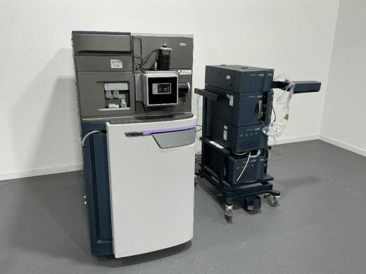 Waters Synapt G2-Si TOF Mass Spectrometer with Acquity LC-MS Modules-cover