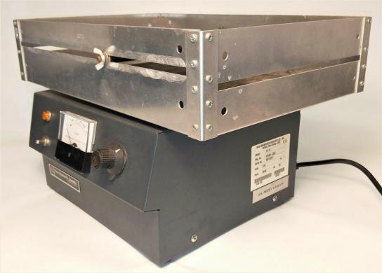 New Brunswick R-2 Benchtop Platform Shaker-cover