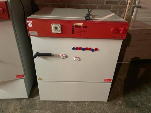 Binder KB 115 Refrigerated Incubator-cover