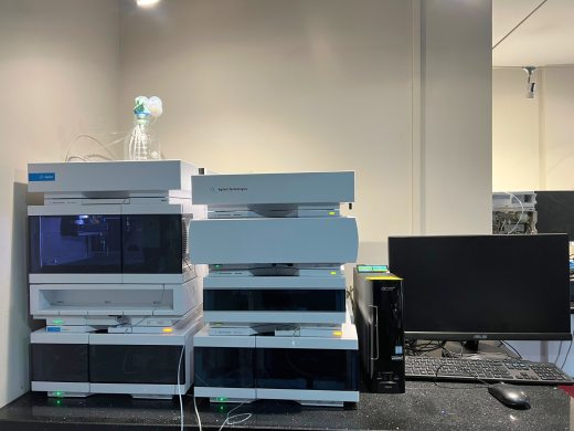 Agilent 1260 Infinity II HPLC System-cover