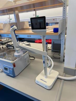 Millipore Milli-Q IQ 7000 Lab Water Purification System-cover