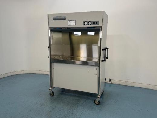 Labconco PuriCare Series Vertical Flow Station-cover