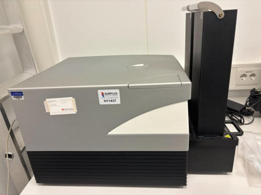 Tecan Spark Microplate Spectrophotometer with Dual Reagent Injectors-cover