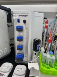 Eppendorf BioFlo 320 Dual-Tower Laboratory Bioreactor System for Cell Culture and Bioprocessing, 3 of 4