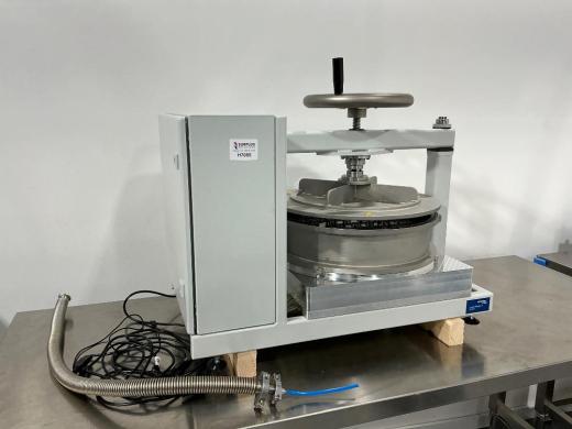 Suisse Technology Partners Leak Master I Precision Leak Tightness Tester-cover
