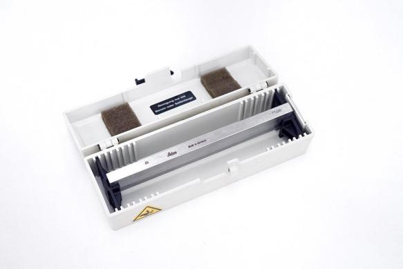 Leica 16 cm/d Rigid Microtome Knife, Freshly Sharpened, 16 cm-cover