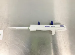Eppendorf Repeater M4 Single-Channel Digital Positive Displacement Multi Dispenser Pipette, 4 of 8