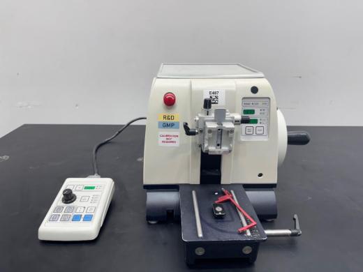 Leica RM 2255 Rotary Microtome for Precise Biological Tissue Sectioning-cover