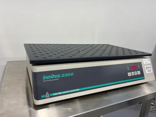 New Brunswick Innova 2300 Digital Platform Shaker for Precise Laboratory Mixing