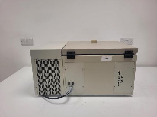 Sanyo MSE Harrier 18/80 Refrigerated Centrifuge with 6000rpm Rotor Lab-cover