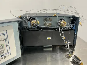 Waters Acquity Column Manager HPLC Automated Column Switching System, 3 of 4