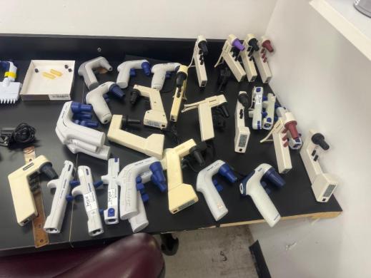 Various Manual Pipet Controllers for Precision Liquid Handling in Laboratories-cover