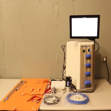 Eppendorf BioFlo 320 Bioprocess Control Station Fermenter Bioreactor for SU-cover