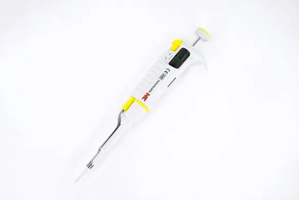 HTL Single-Channel Pipette 2–20 µL