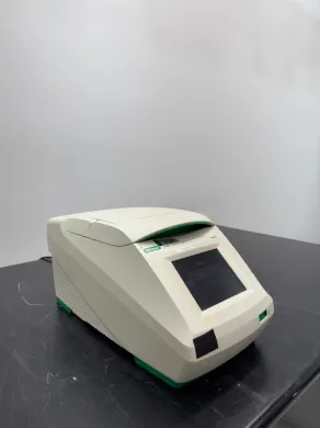 Bio-Rad T100 Thermal Cycler
