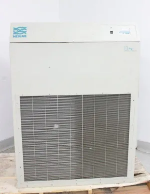 Neslab HX 750 Recirculating Chiller with 24000W Cooling Capacity for Industrial and Medical Applications