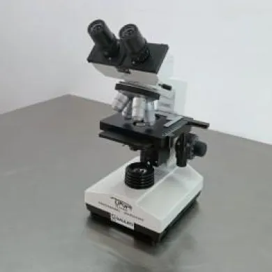 URA Technic 107 Binocular Microscope with Achromatic Objectives and Halogen Illumination