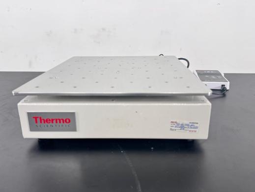 Thermo Scientific MaxQ 2000 CO2 Plus Incubator Shaker for Cell Culture-cover