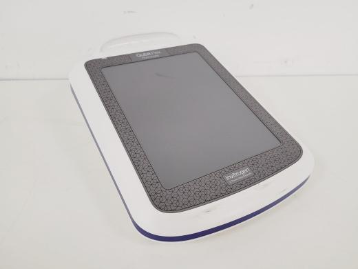Invitrogen Qubit Flex Fluorometer-cover