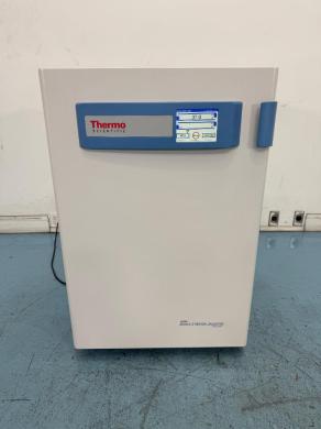 Thermo Scientific Forma Series 3 Water Jacketed CO2 Incubator Model 4110-cover