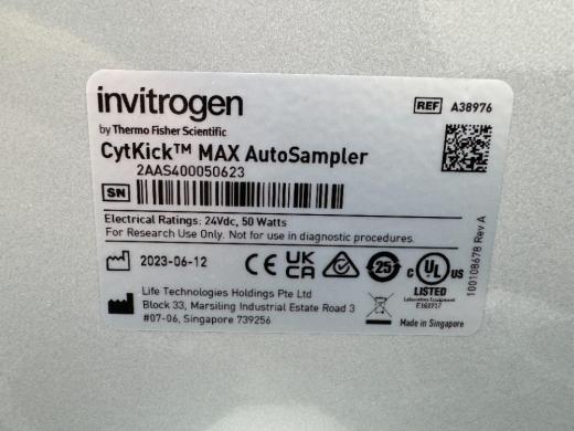Invitrogen Attune NxT AFC2 Acoustic Focusing Flow Cytometer with CytKick Max AutoSampler-cover