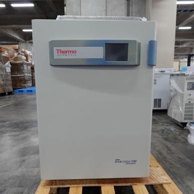 Thermo Fisher Scientific i160 Formaster Tri-Cycle CO2 Incubator 165L Capacity-cover