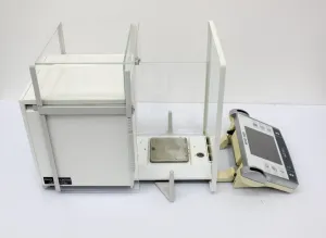 Mettler-Toledo AX205 Analytical Balance 220g 0.01mg with Internal Calibration and Draft Shield Doors, 8 of 11