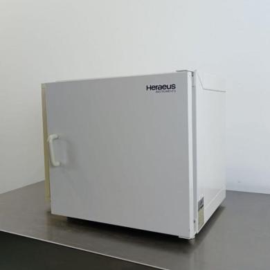 Heraeus B 6060-cover