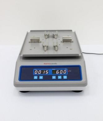 Thermo Scientific 88882005 Digital Microplate Shaker Small Benchtop Equipment 100-240V-cover