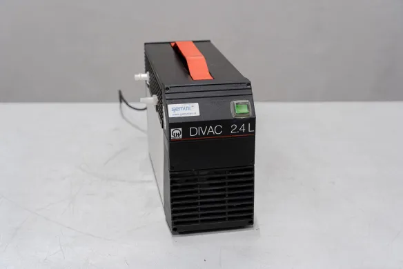 Leybold Divac 2.4 L Cryogenic Vacuum Pump