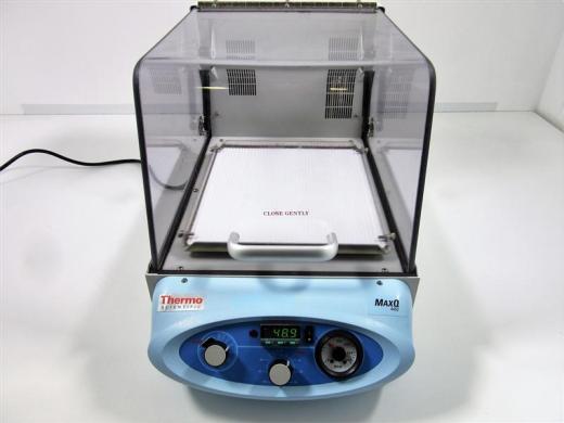Thermo MaxQ 4450 Orbital Incubator Shaker-cover