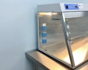 Grant Bio UV PCR Cabinet UVT-S-AR with Integrated UV Decontamination and Timer for PCR Workflows, 2 of 10