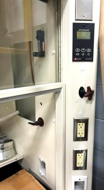 Kewaunee Supreme Air H50 6-Ft Dynamic Barrier Fume Hood with Racking and Base Cabinets-cover