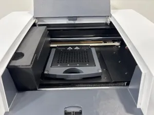 Agilent AriaDx Real-Time PCR System with Integrated Touchscreen and Compact Design, 2 of 4
