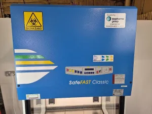 Dasit Biopharma SafeFAST Classic 209D Class II Microbiological Safety Cabinet, 10 of 12