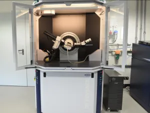Bruker D8 ADVANCE, 2 of 4